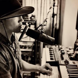 Meet your Posher, Elliot